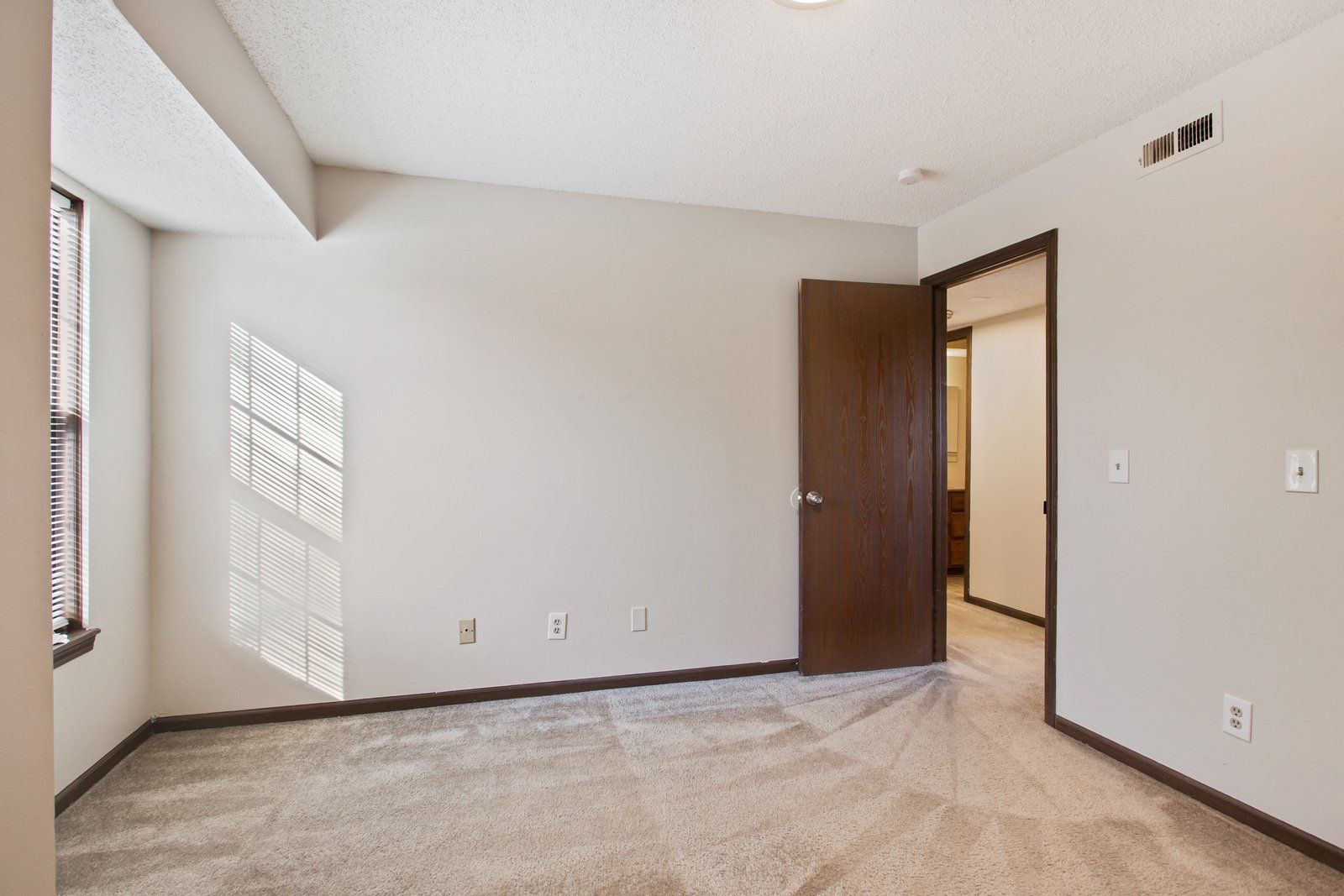 Barton Crossing 2bed/1bath