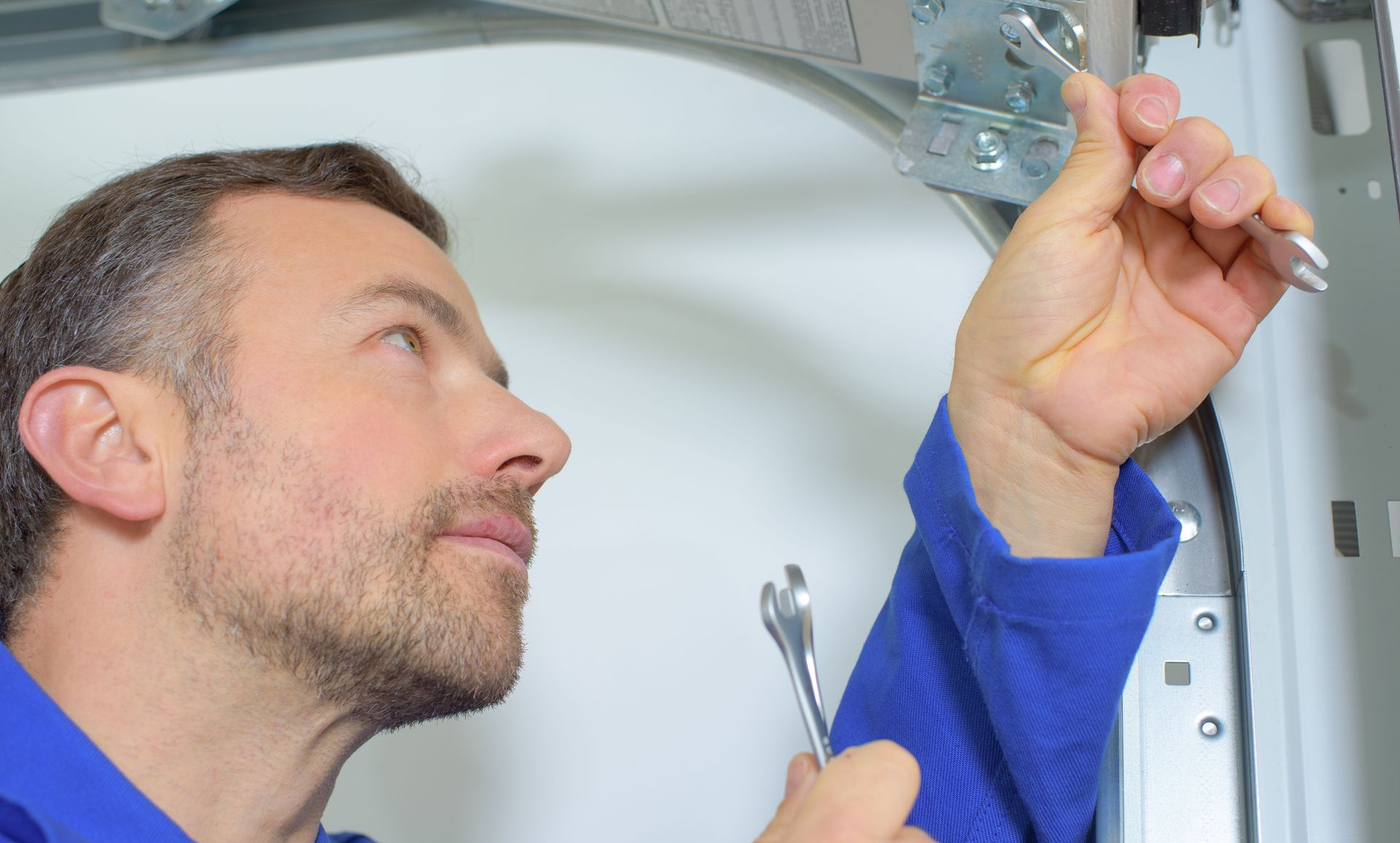 anozira-door-systems