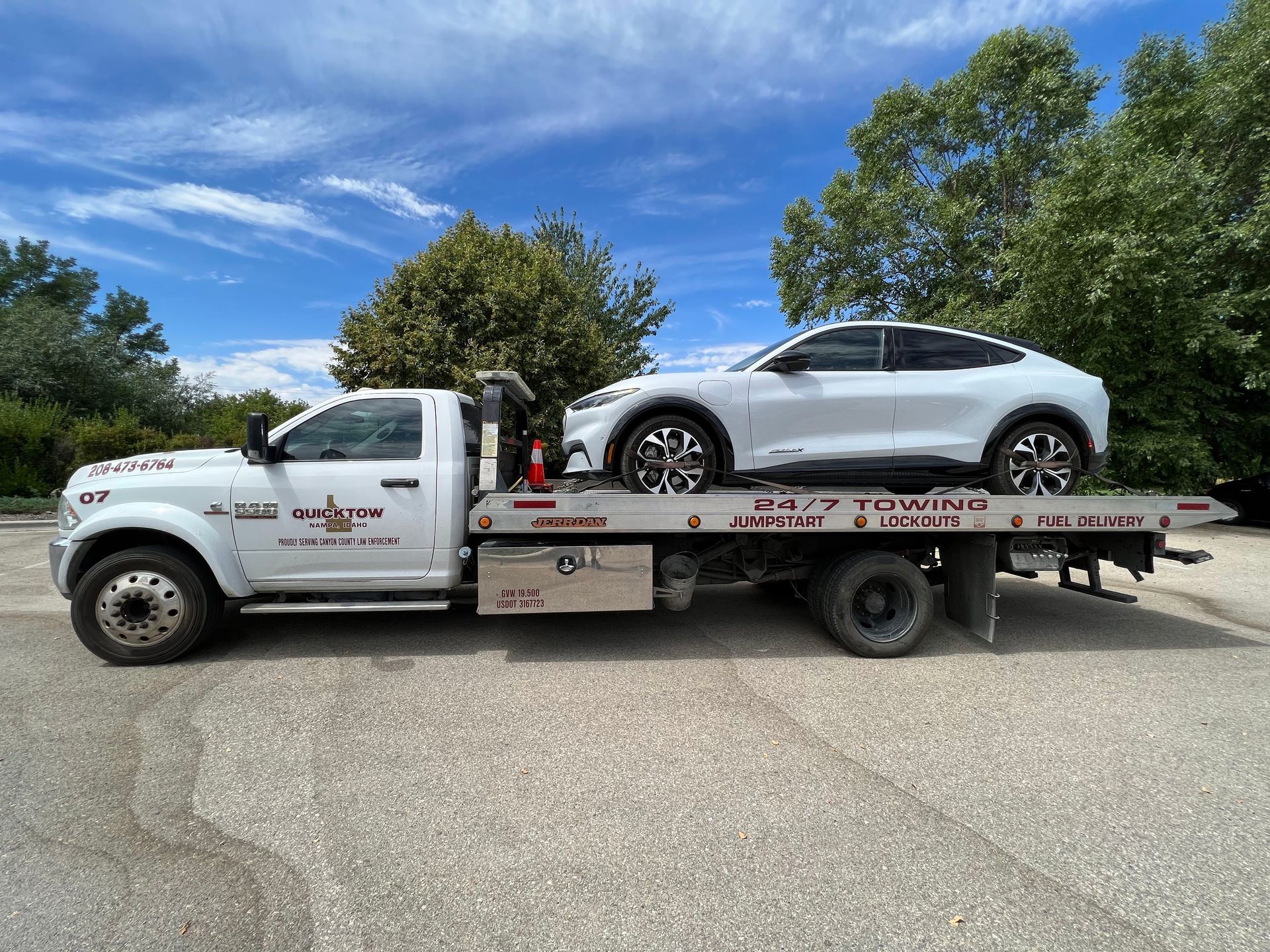 How Much Does It Cost To Tow A Car