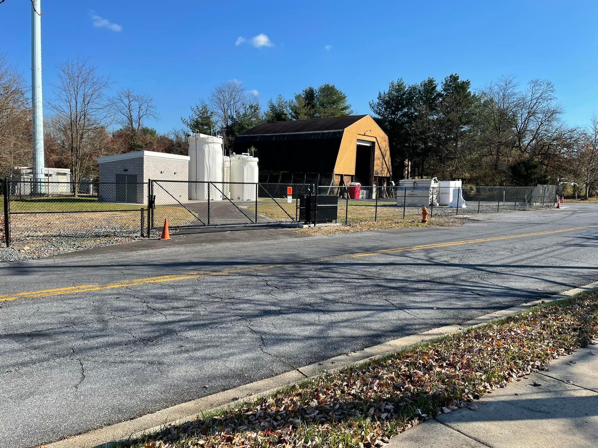closed vertical lift gate in black