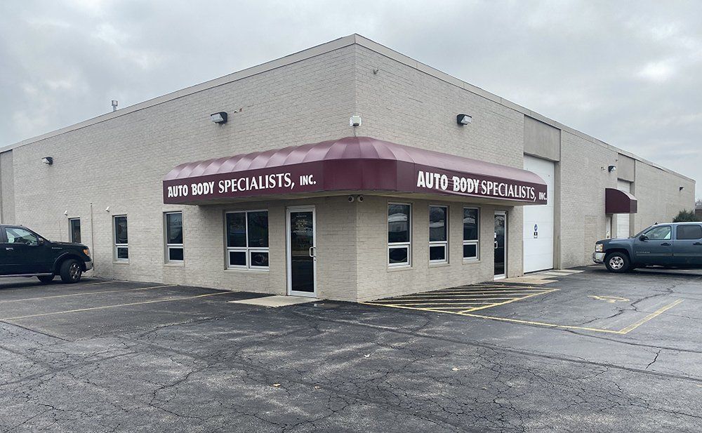 Auto body service shop