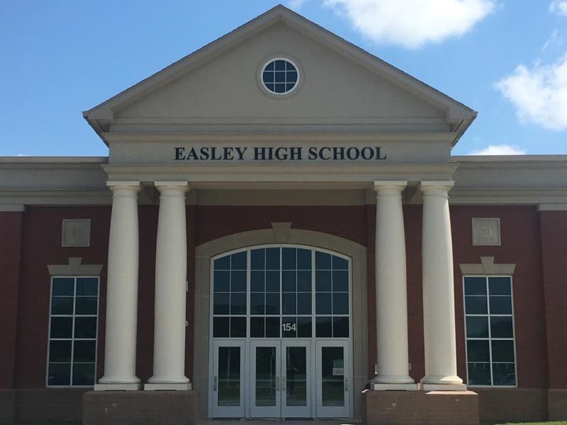 The front of easley high school with columns