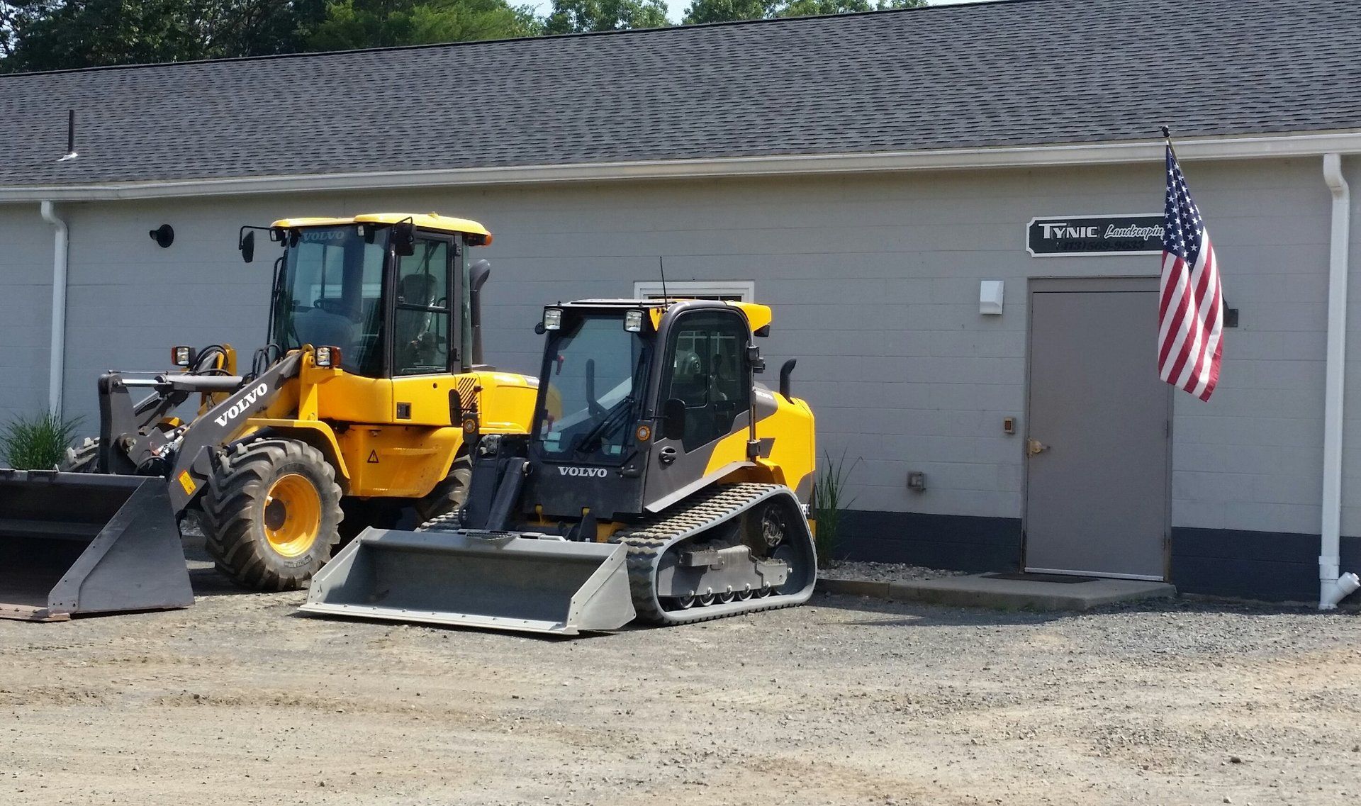 Excavator for landscape work