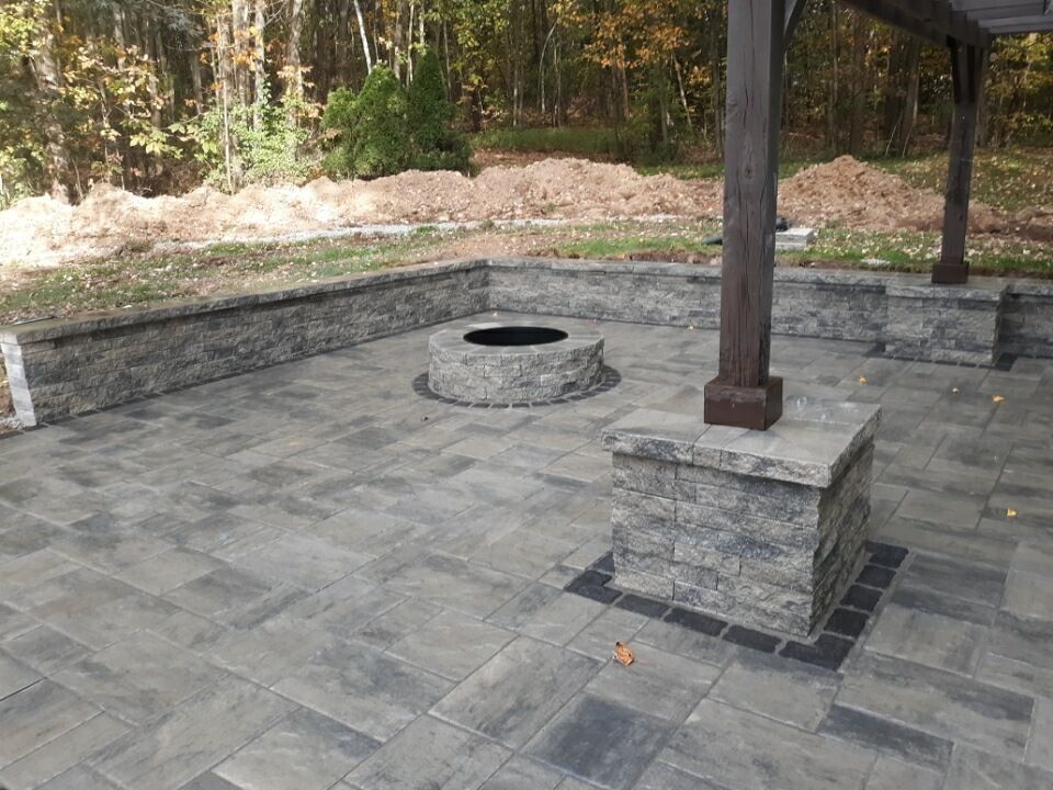 custom outdoor kitchens