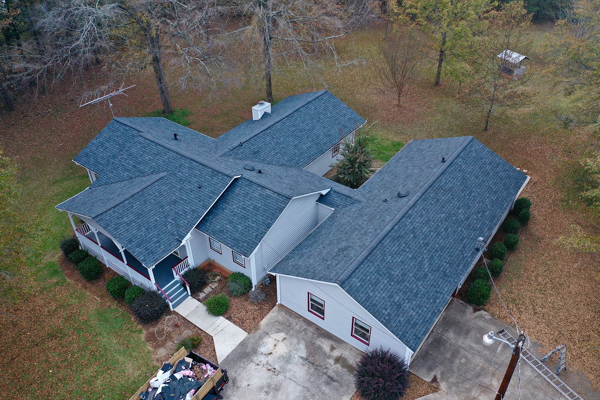Roofing repair service