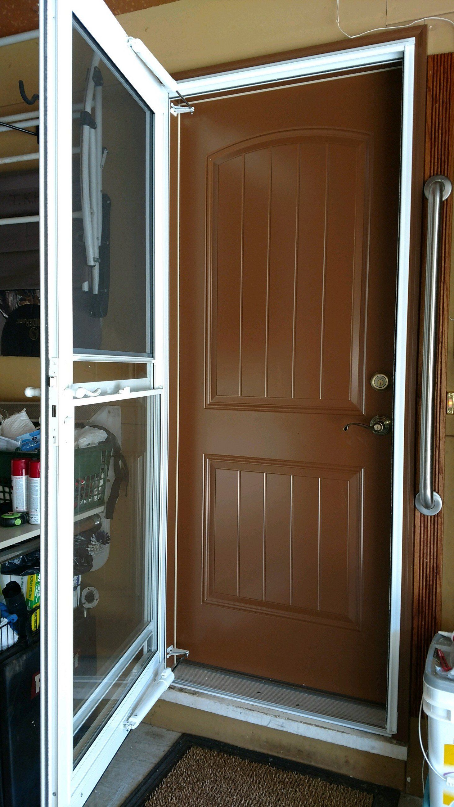 Storm Doors Retractable Screen Doors Babe Suamico WI