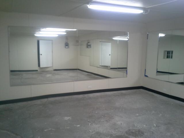 Riverside Glass Co. LLC image