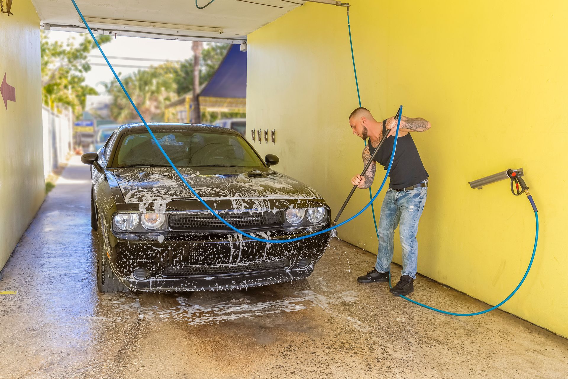 Everything to Know Before Using Self-Service Car Washing Services