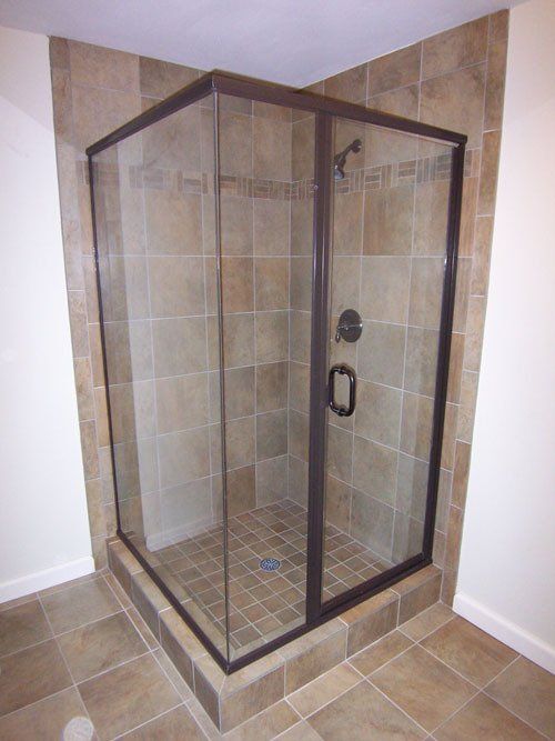 Semi-Frameless Enclosure