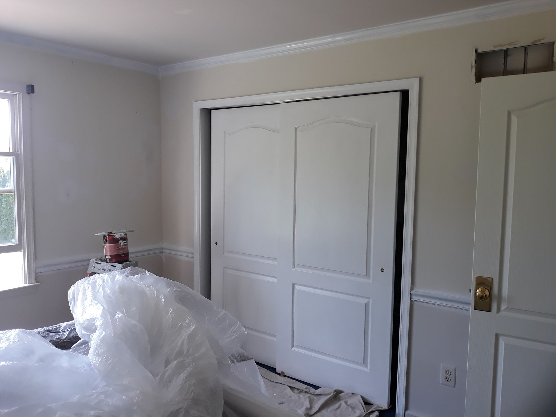 painting home interior