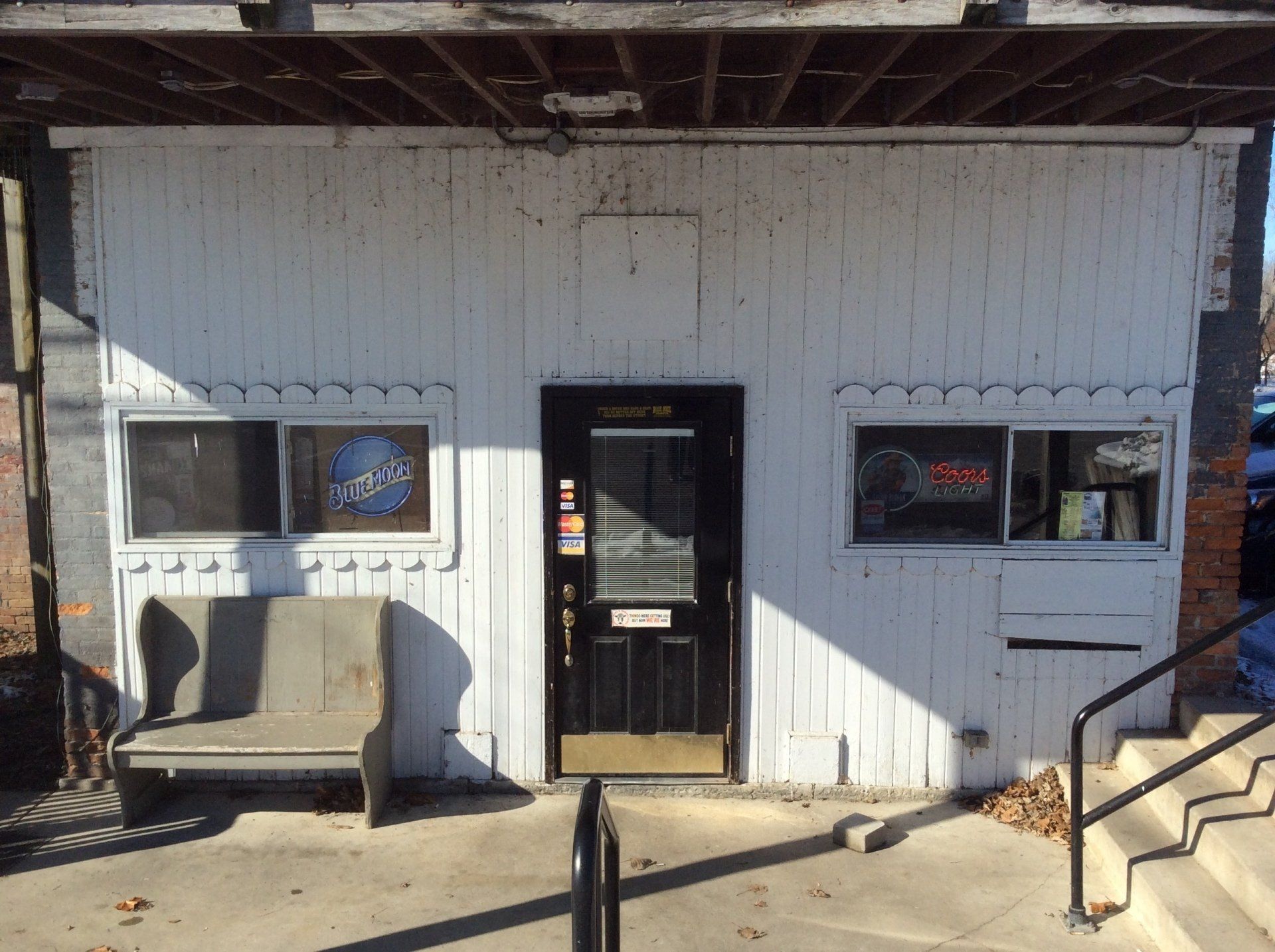 Keyhole Pizza front door