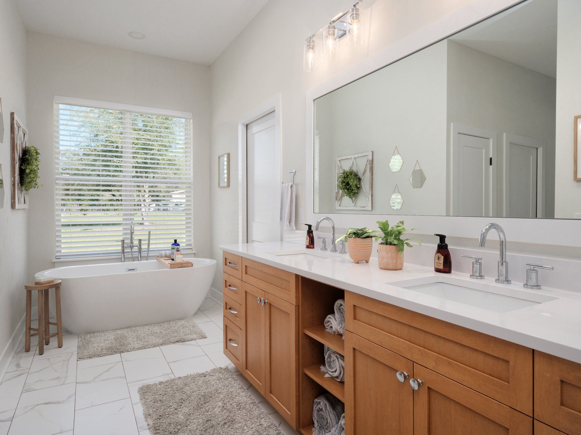 Bathroom cabinet services