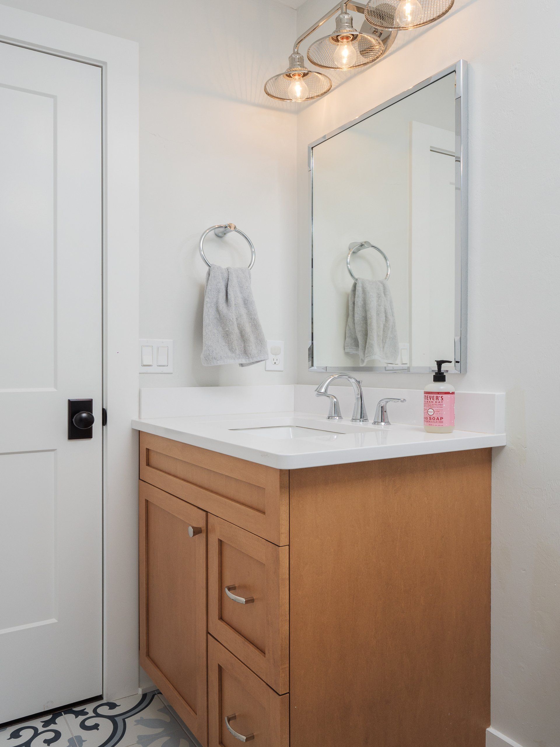 Bathroom cabinet services