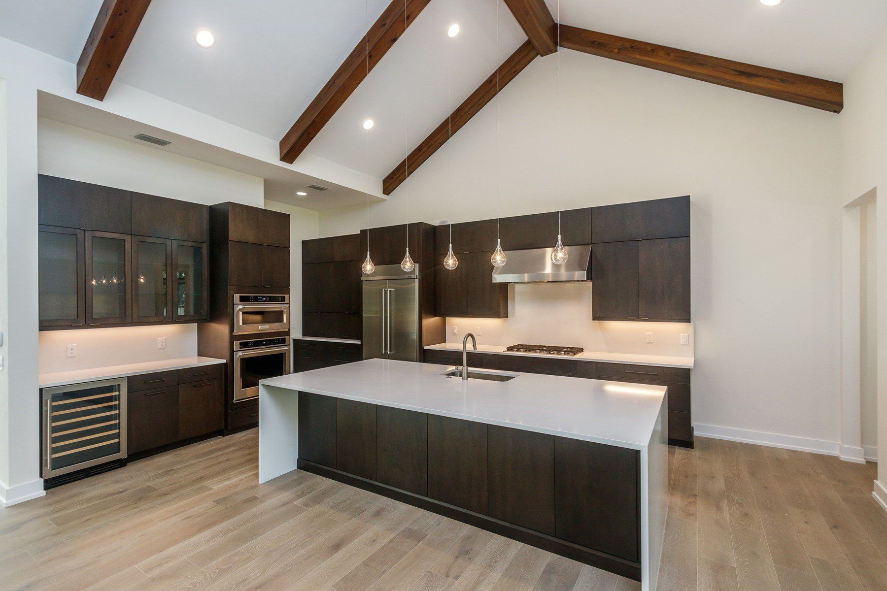 Kitchen cabinet services