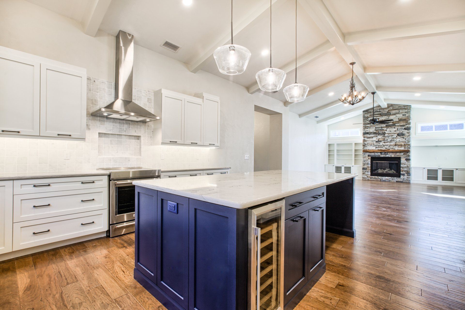 Kitchen cabinet services