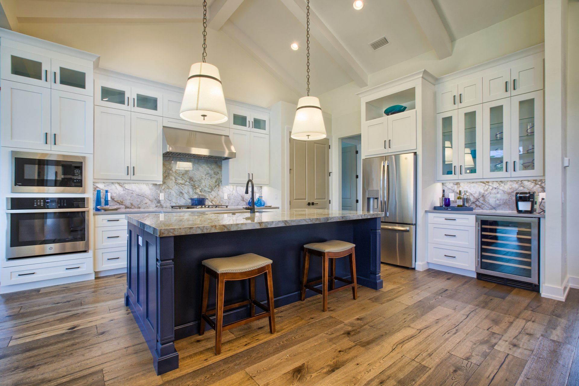 Kitchen cabinet services