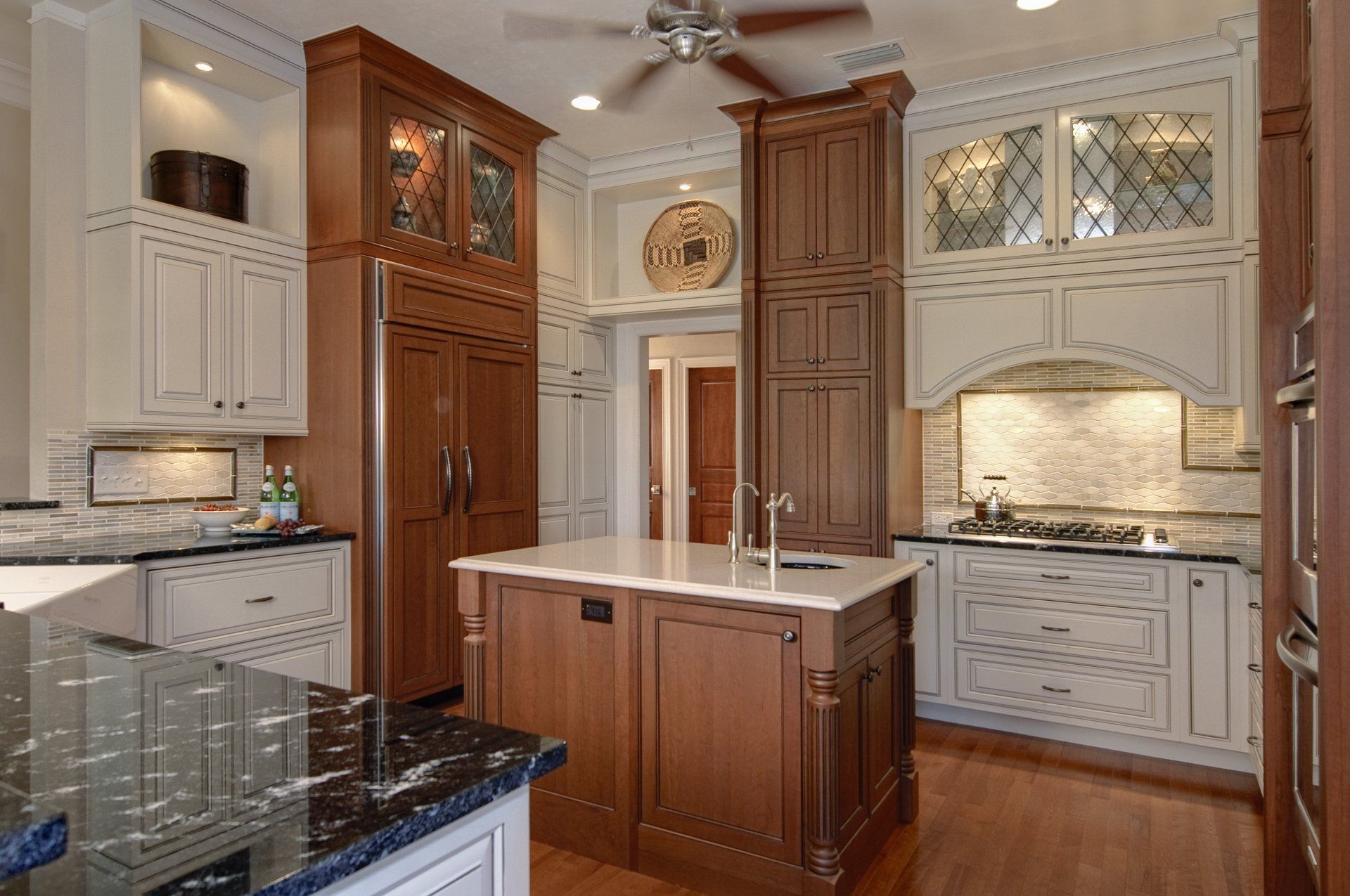 Kitchen cabinet services
