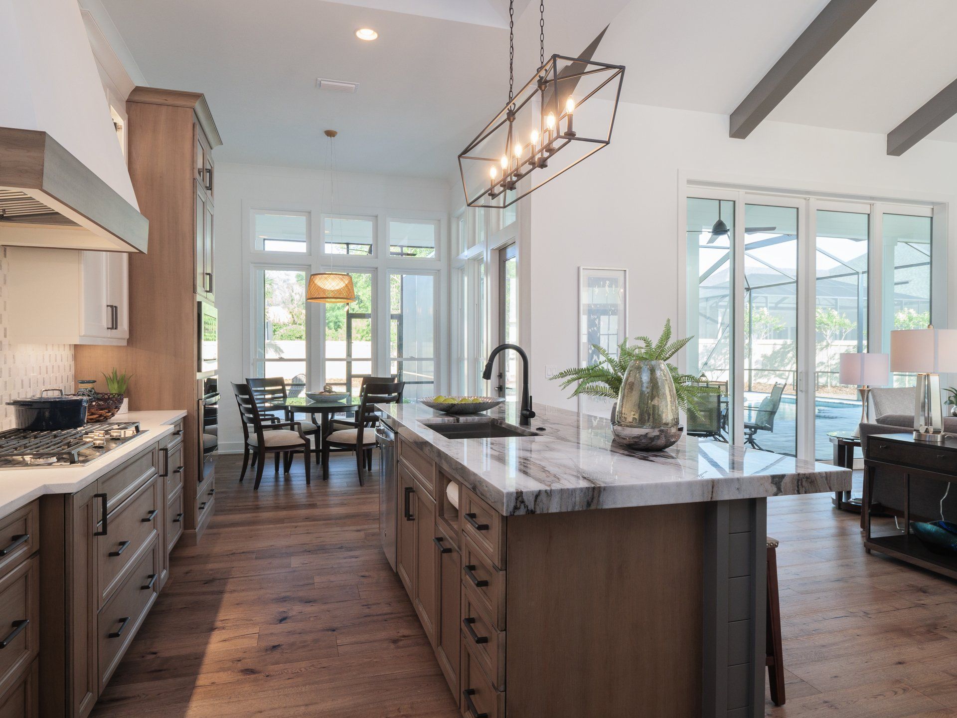 Kitchen cabinet services