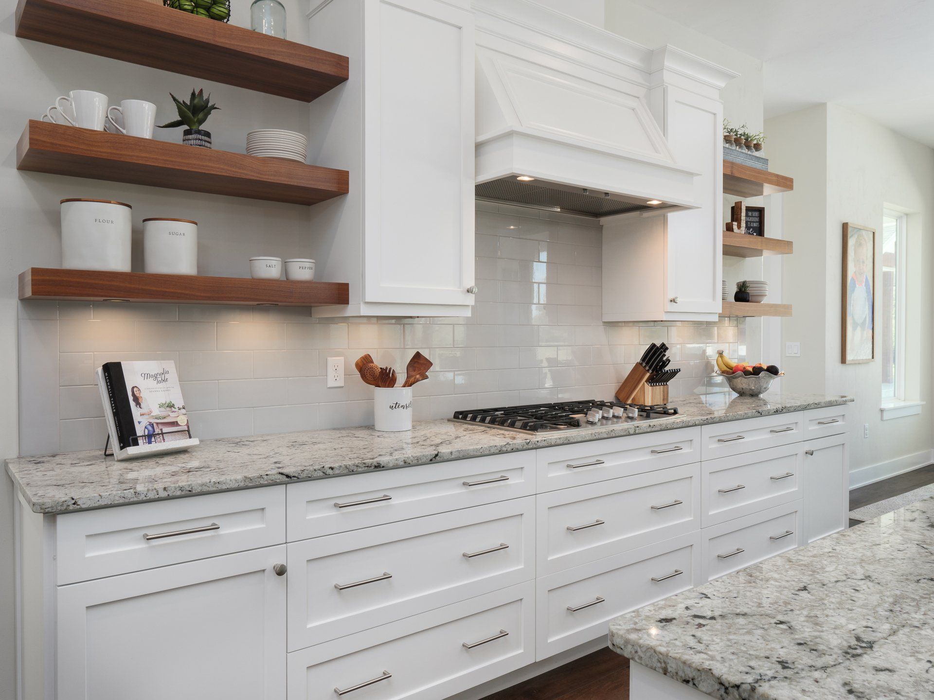 Kitchen cabinet services