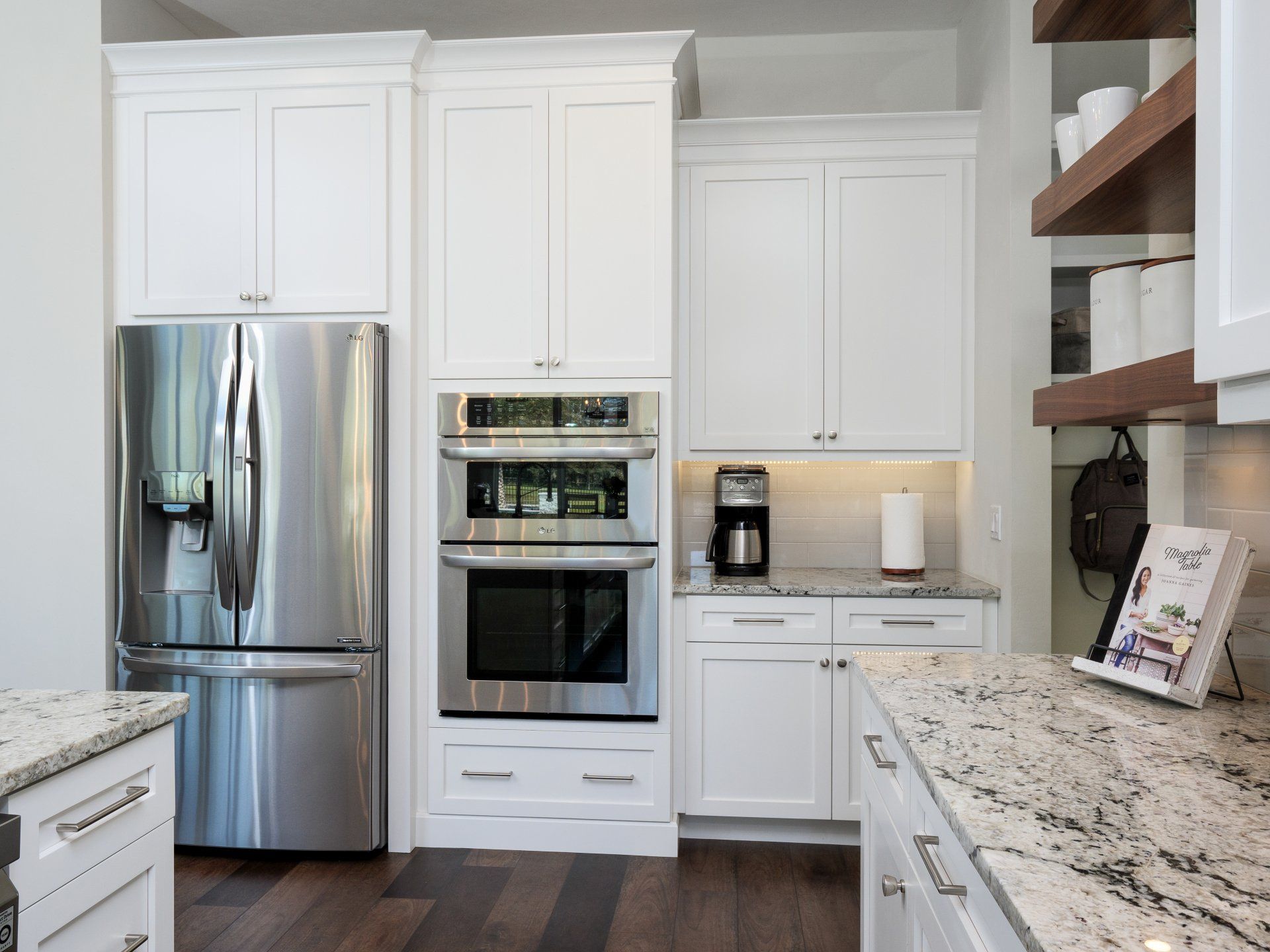 Kitchen cabinet services