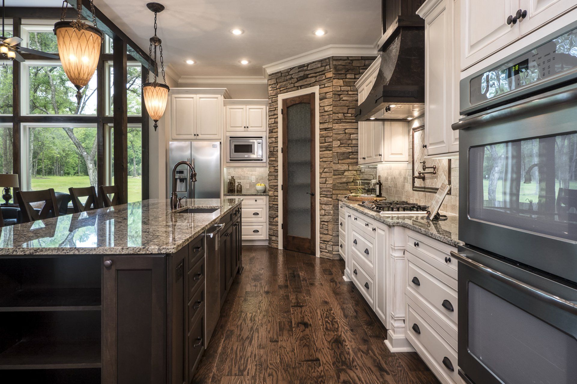 Kitchen cabinet services