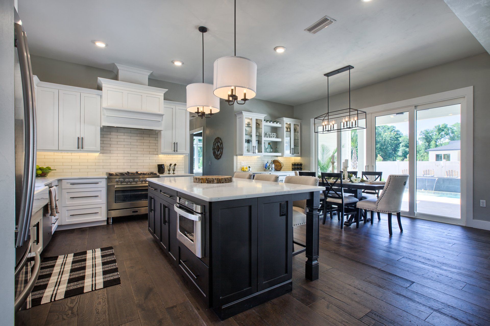 Kitchen cabinet services