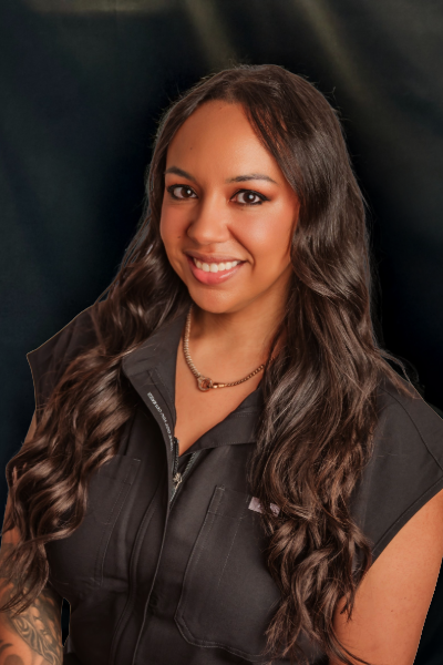 Elaina Mills-Domarasky