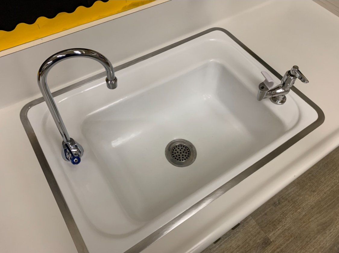 clean sink after janitorial services