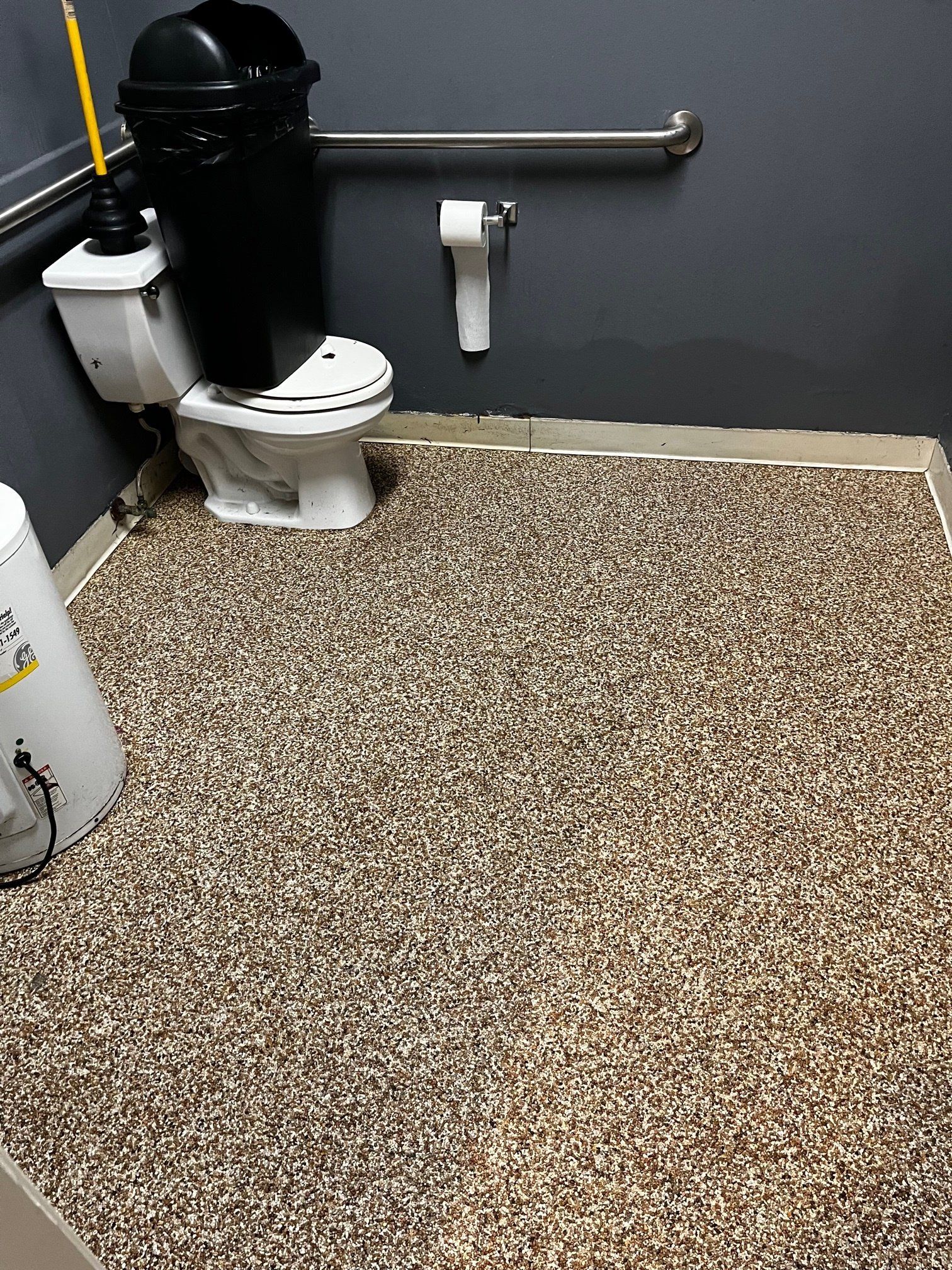 toilet after aggregate cleaning