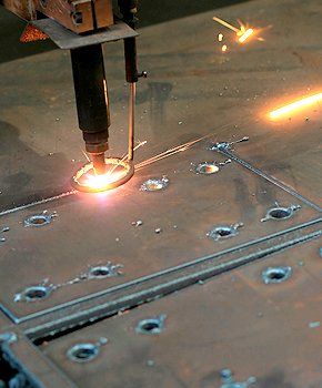 Plasma cutting cutter metal fabricating machine