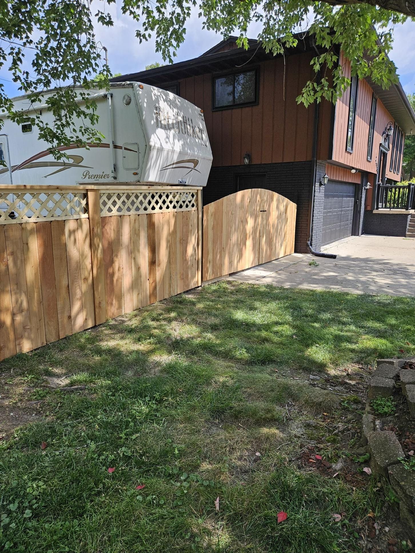 fencing contractors