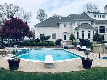 Above ground pool