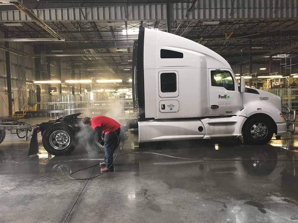 truck washing