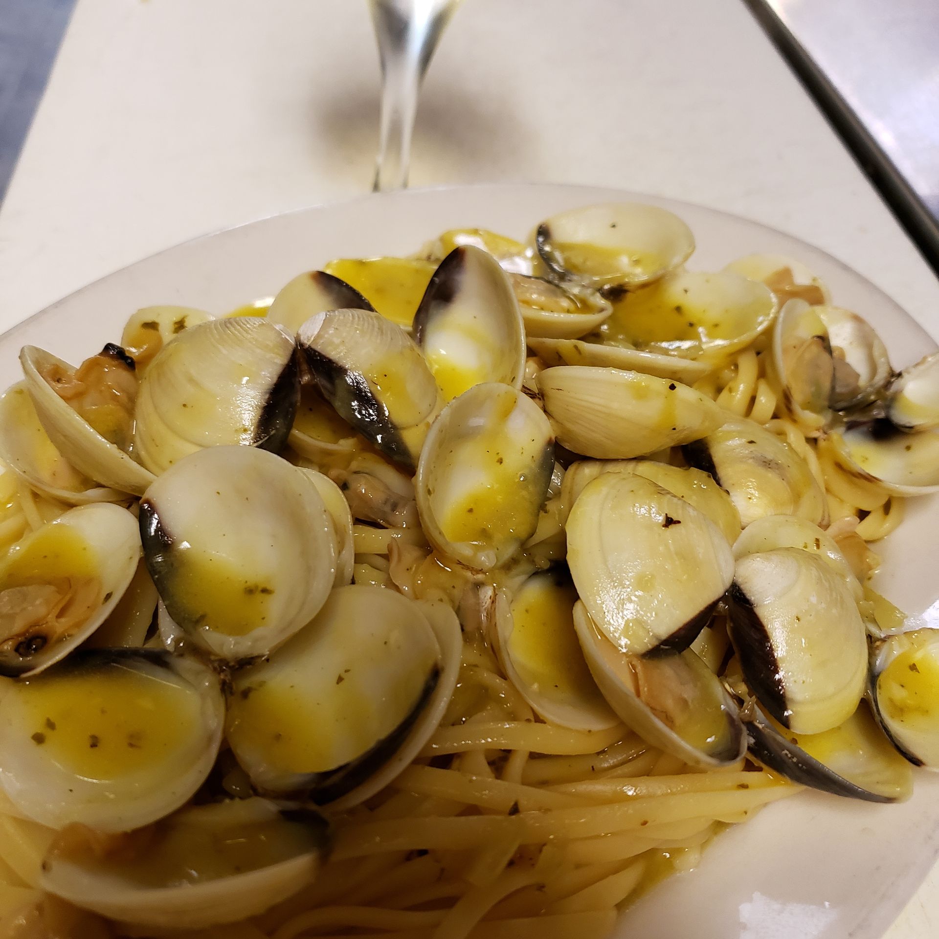 hard shell clams pasta