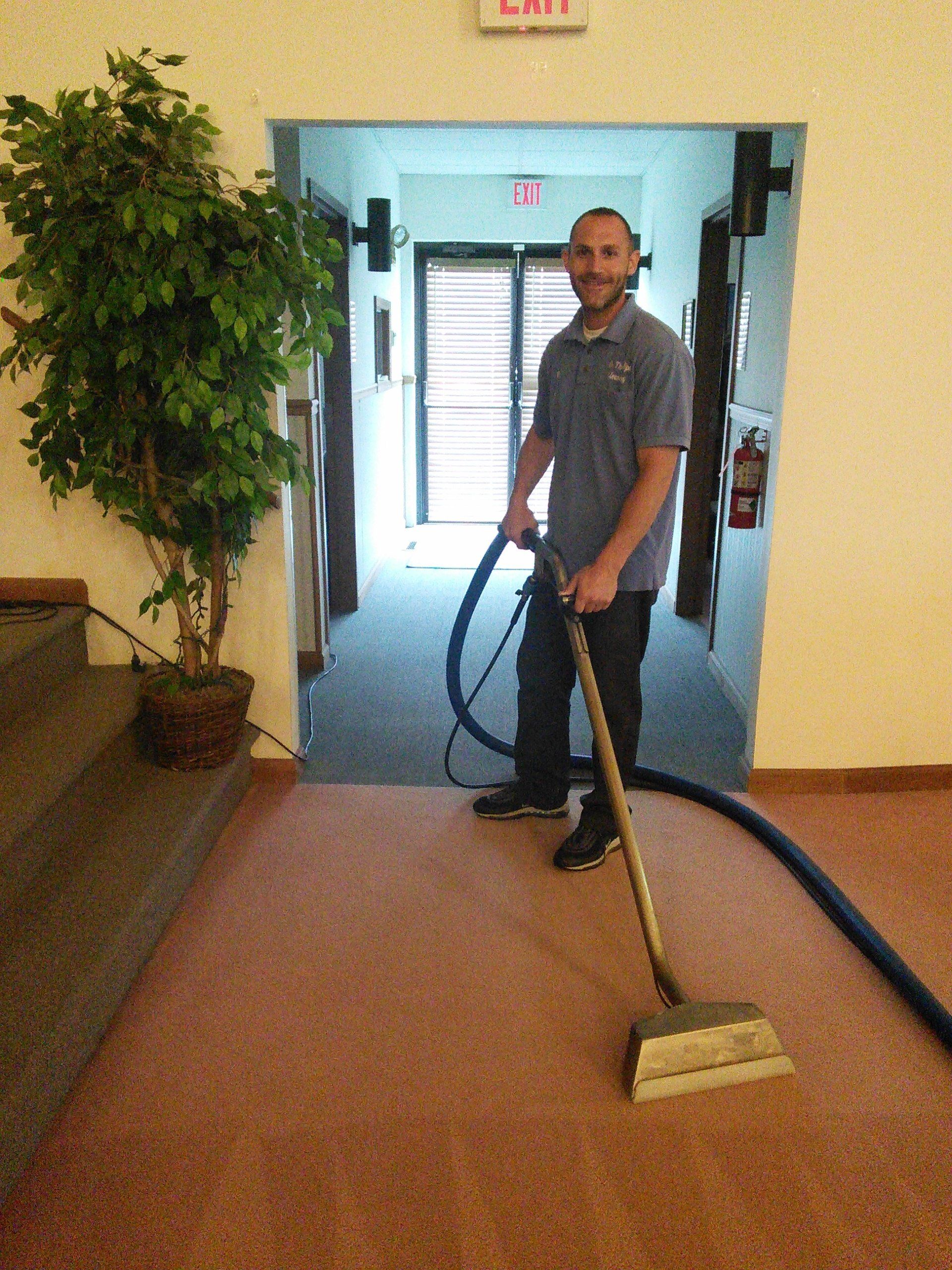 Floors Cleaning