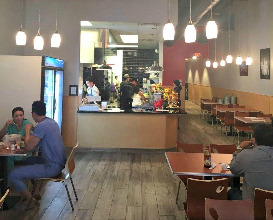 Vietnamese restaurant in Plantation