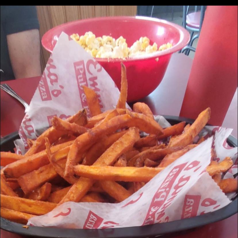 Pizza Restaurant Emma's Pub & Pizza Bridgewater, MA