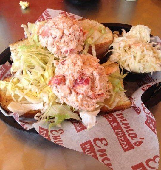 Pizza Restaurant Emma's Pub & Pizza Bridgewater, MA