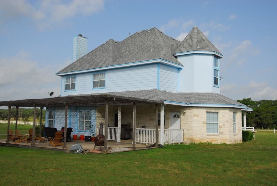 A picture of an image holder on a white background.