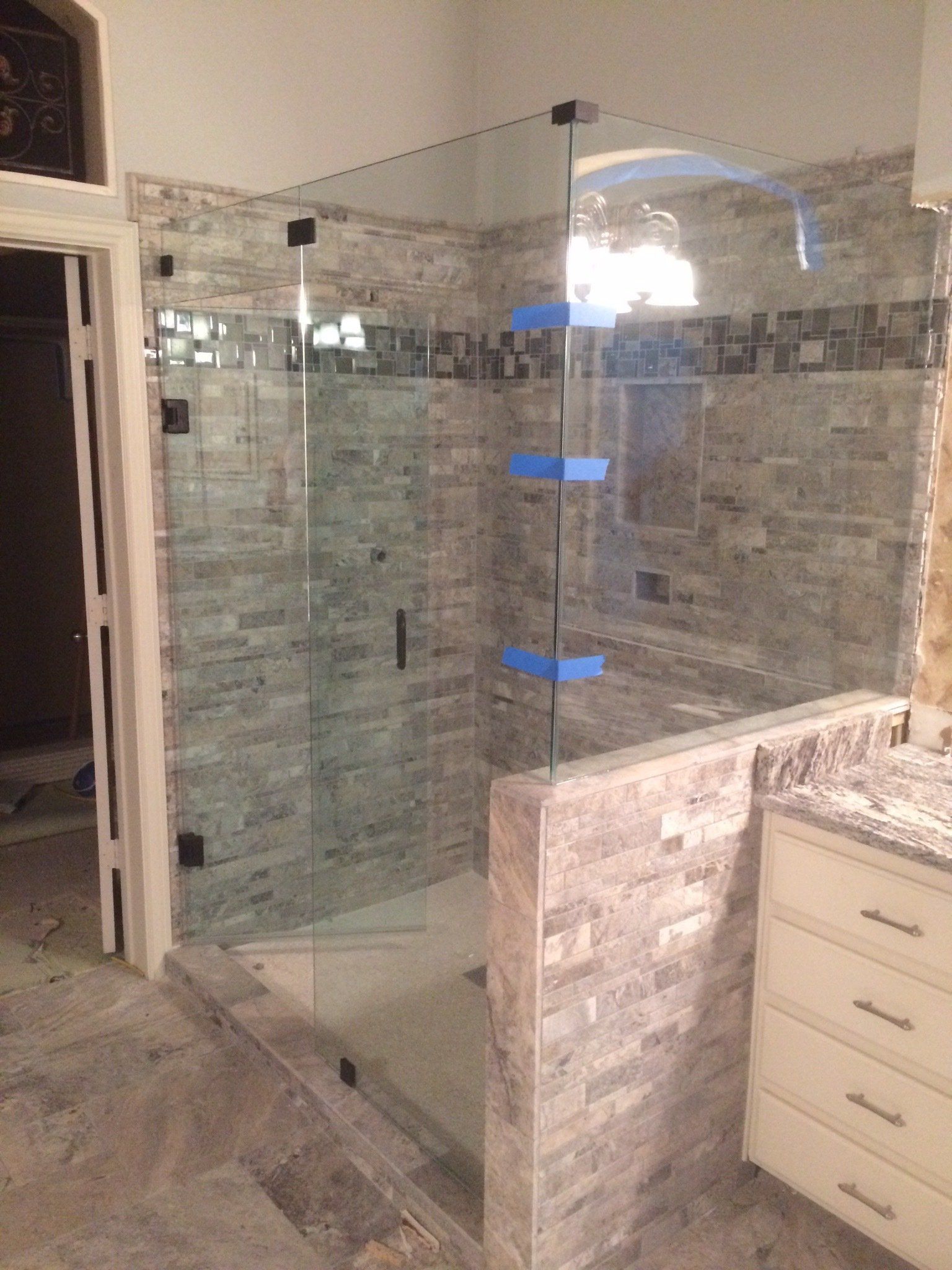 United Mirror and Glass photo gallery