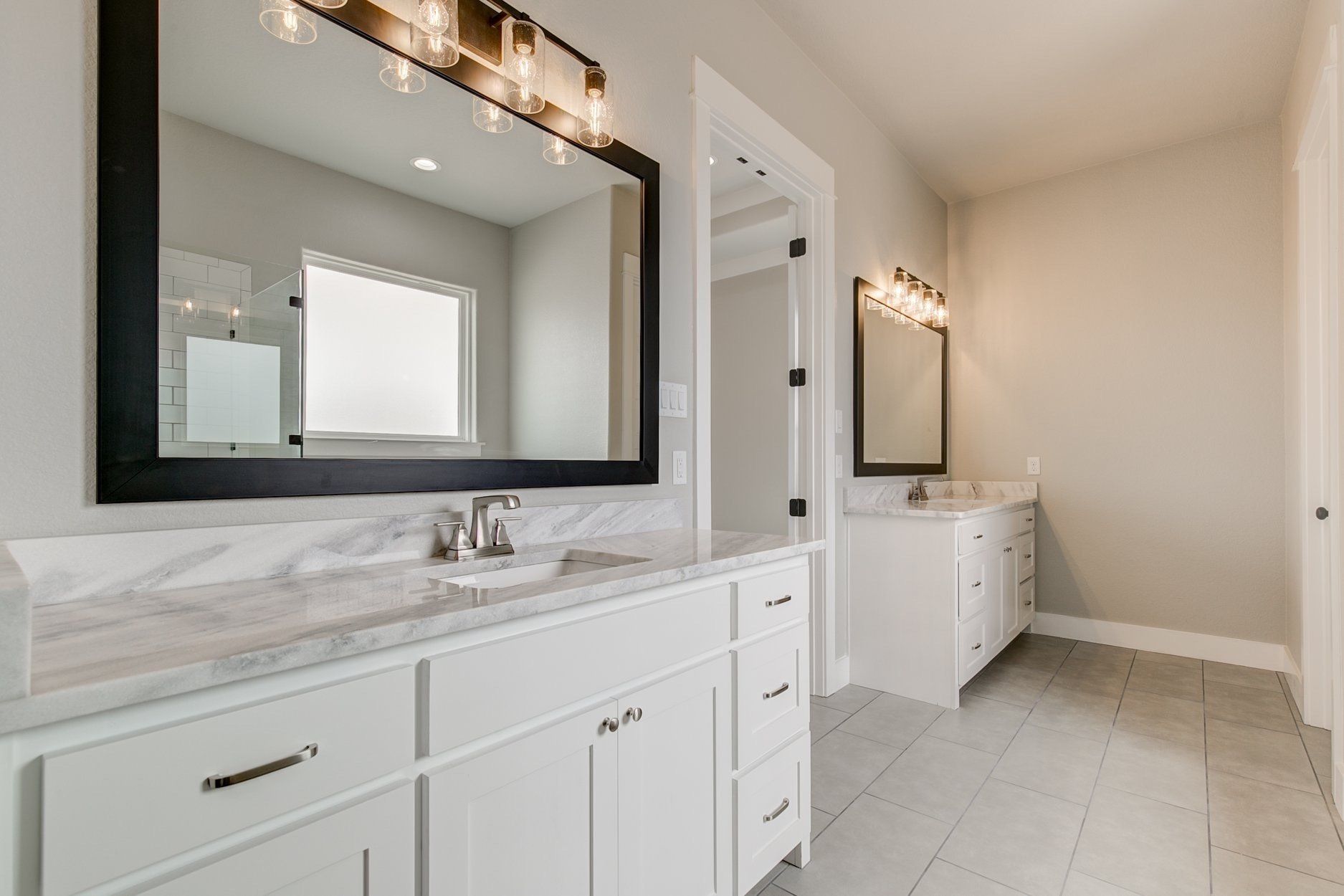 United Mirror and Glass photo gallery