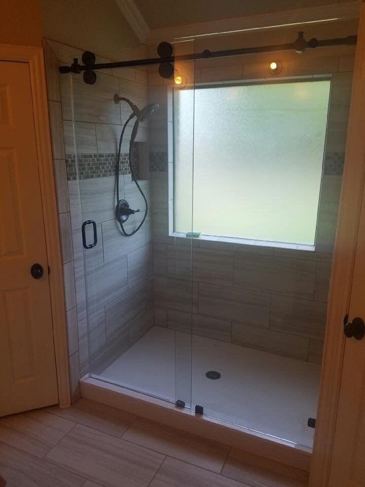 United Mirror and Glass photo gallery