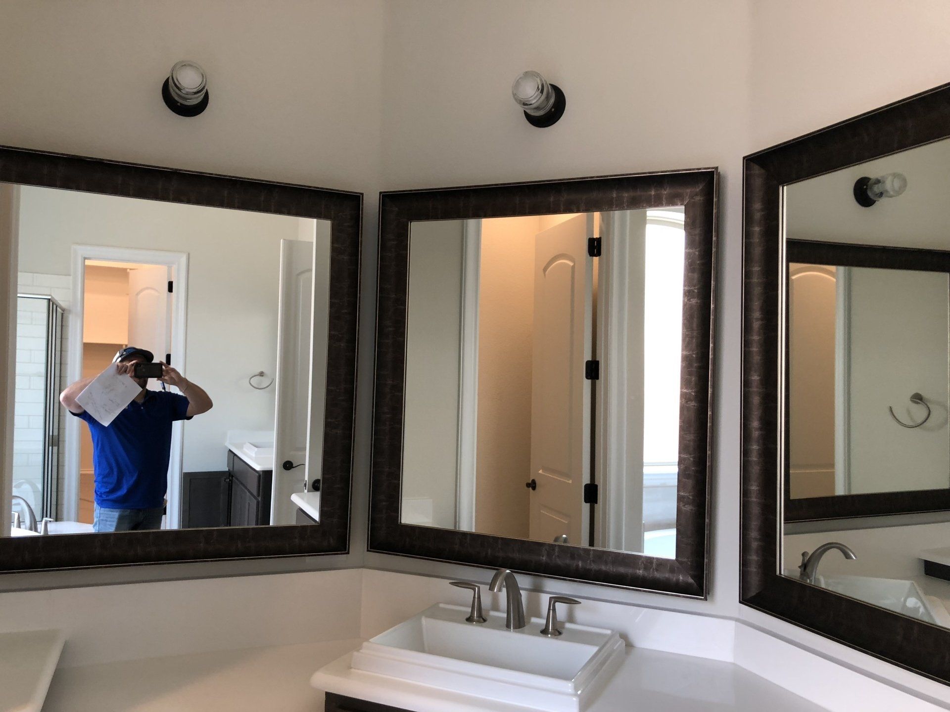 United Mirror and Glass photo gallery