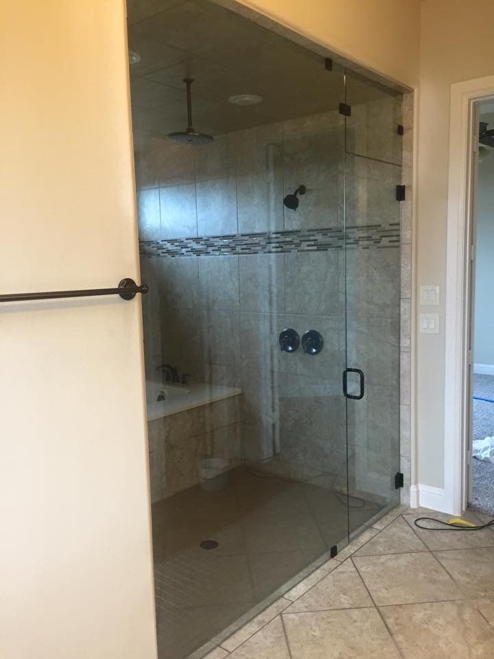 United Mirror and Glass photo gallery