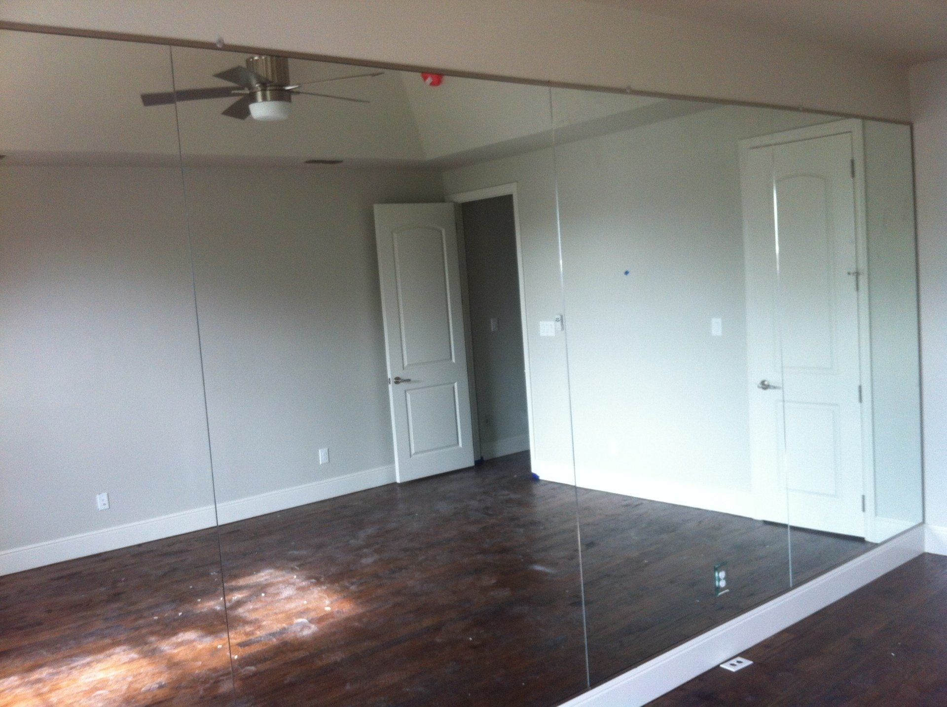 United Mirror and Glass photo gallery