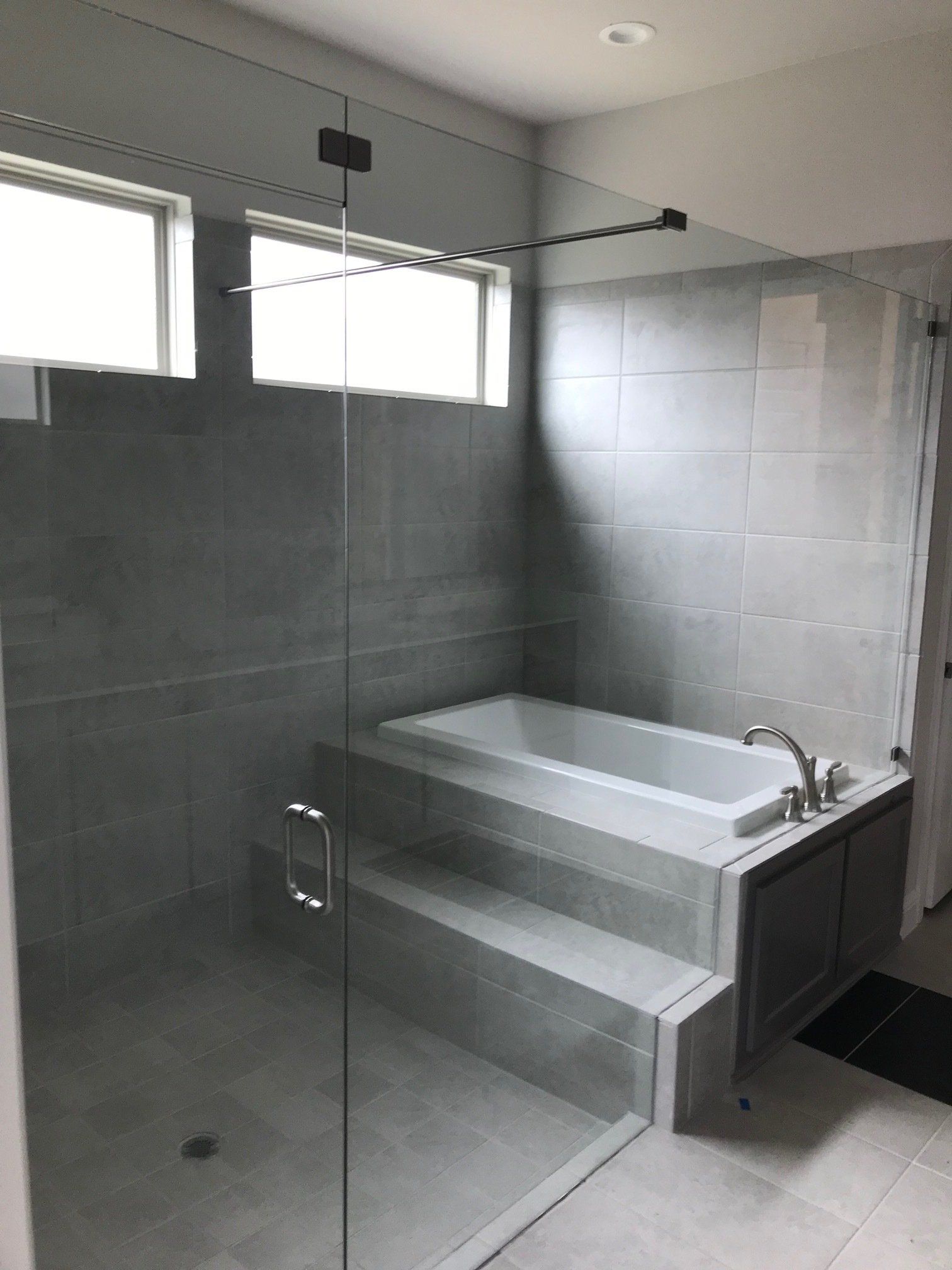 United Mirror and Glass photo gallery