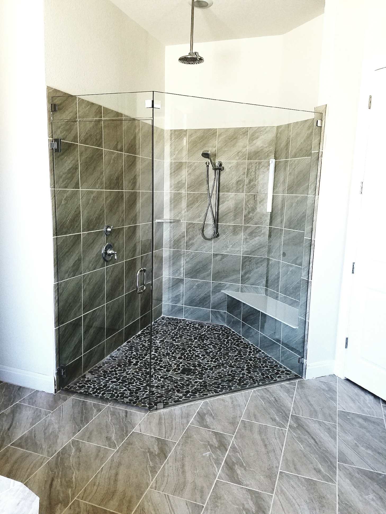 United Mirror and Glass photo gallery