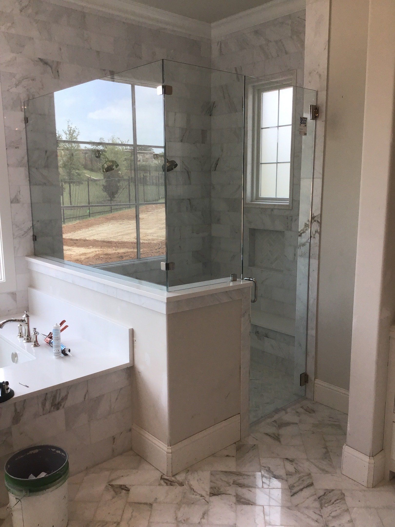 Frameless shower door