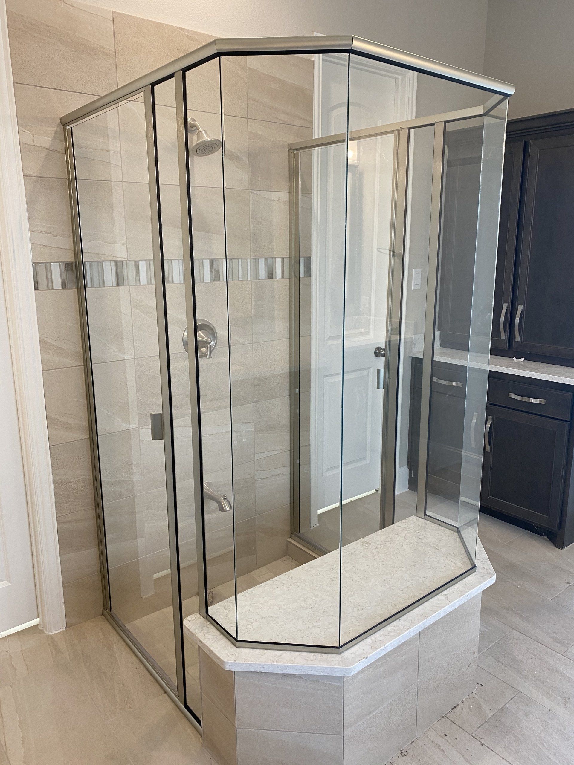 United Mirror and Glass photo gallery