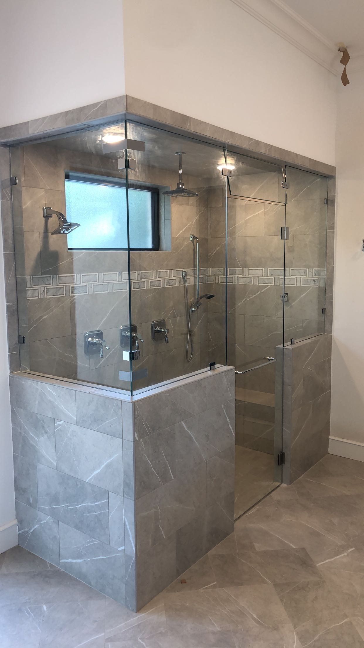 United Mirror and Glass photo gallery